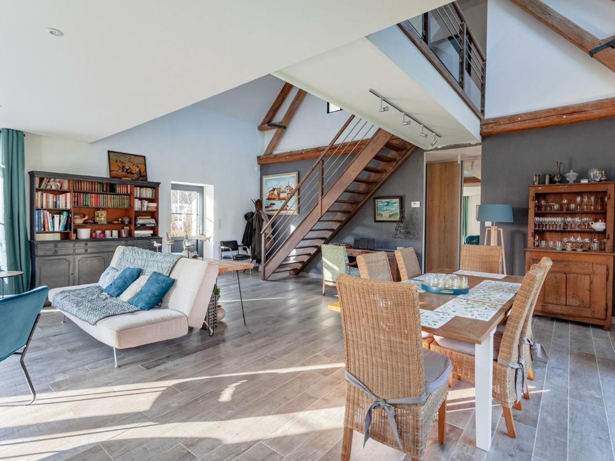 Vintage Holiday Home In Escalles With Garden Eksteriør billede